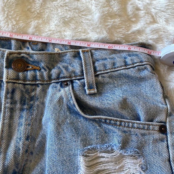 Levi shorts - Picture 6 of 6